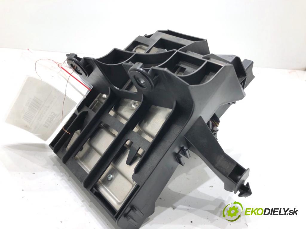 AUDI A8 D4 sedan 2011 258 kW 4.2 TDI quattro 4134 Modul komfortu 4H0907063G (Modul komfortu)