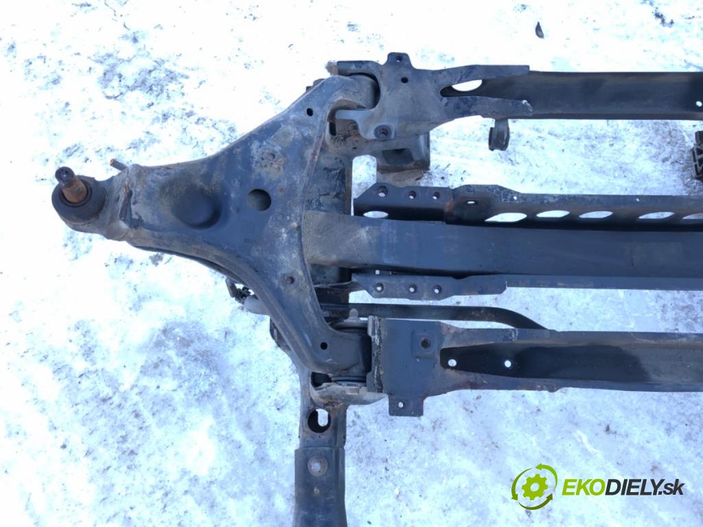 VW CARFTER 30 35 Autobus 2016 100 kW 2.0 TDI 1968 výztuha pod motor A9063302502 (Přední výztuha)