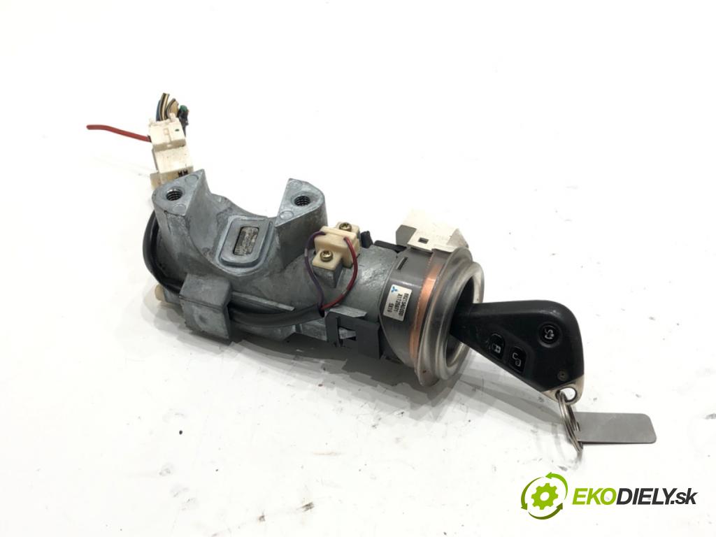 SUBARU LEGACY IV sedan 2006 121 kW 2.0 AWD (BL5) 1994 spinačka 88215AG000 (Spínacia skrinka)