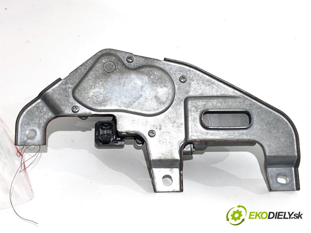 SUZUKI SX4 liftback 2010 88 kW 1.6 VVT (RW 416) 1586 Motor stieračov zad
