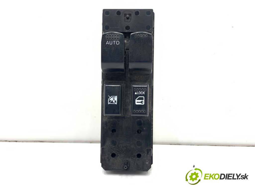 SUZUKI SX4 liftback 2010 88 kW 1.6 VVT (RW 416) 1586 Prepínač okien 62J10 (Prepínacie páčky pod volantom)