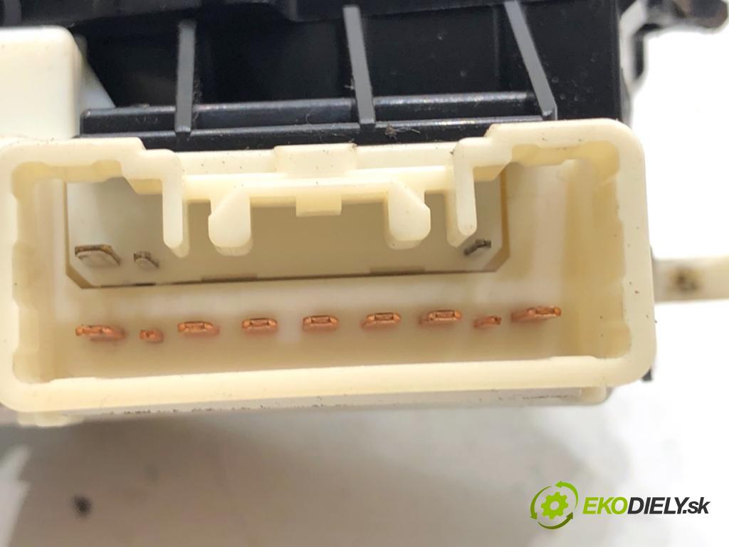 SUZUKI SX4 liftback 2010 88 kW 1.6 VVT (RW 416) 1586 Prepínač smeroviek 173744 (Prepínacie páčky pod volantom)