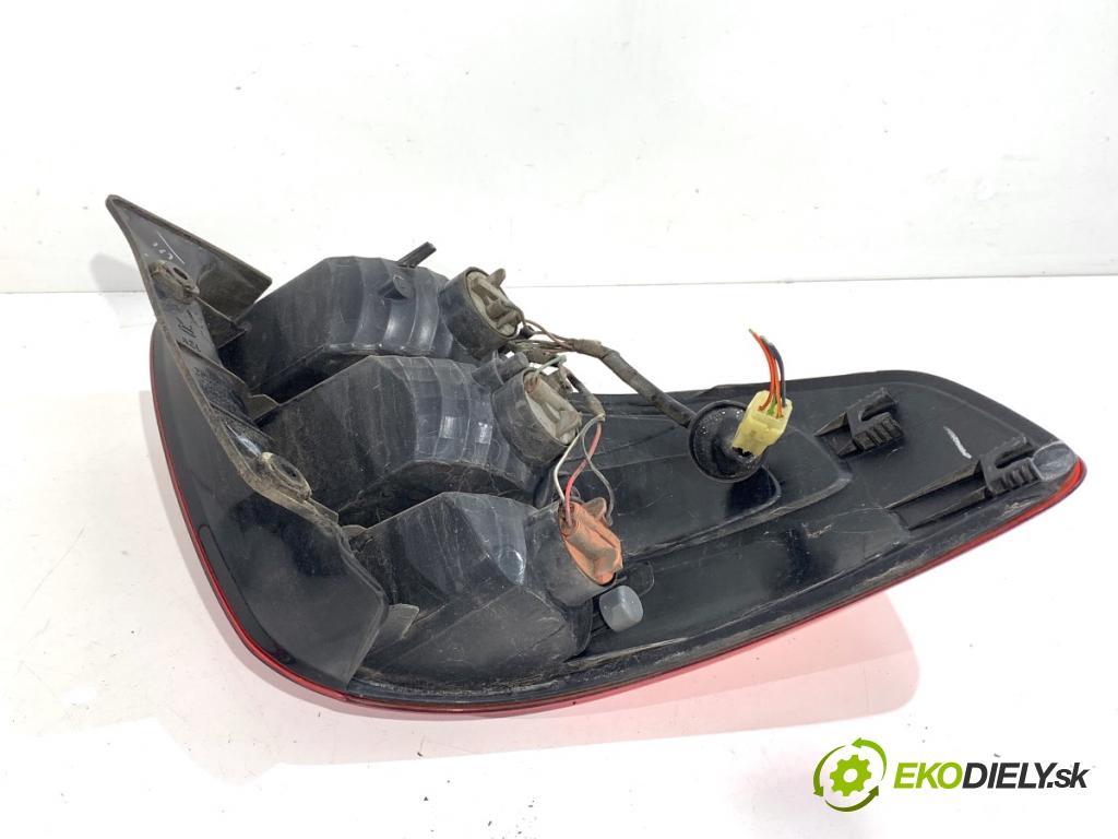 SUZUKI SX4 liftback 2010 88 kW 1.6 VVT (RW 416) 1586 Svetlo pravy zad