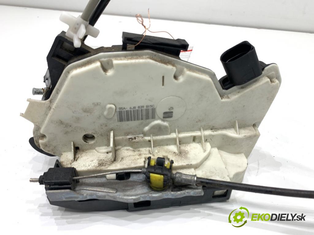 SEAT IBIZA IV liftback 2011 63 kW 1.4 1390 zámok Dvere ľavy zad 6J0839015C