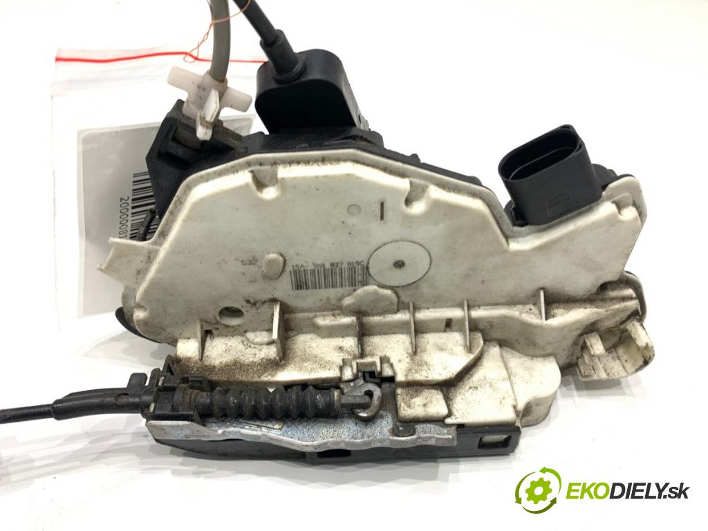 SEAT IBIZA IV liftback 2011 63 kW 1.4 1390 zámok Dvere ľavy predný 5N1837015C