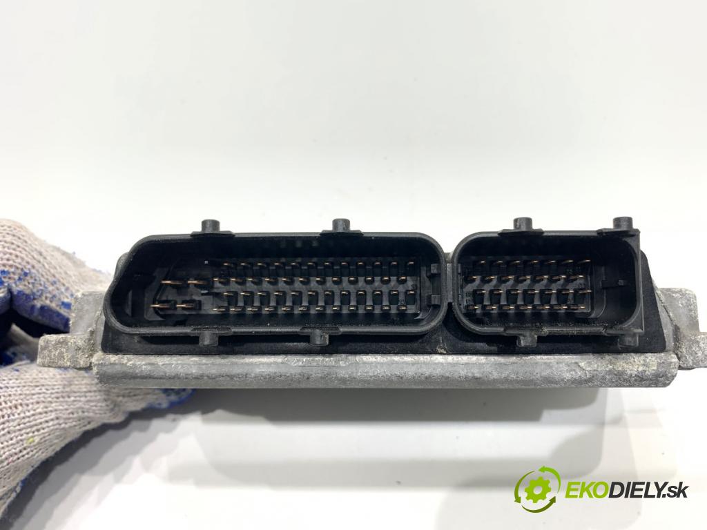 SEAT IBIZA IV liftback 2011 63 kW 1.4 1390 riadiaca jednotka Motor 03C906024CD (Riadiaca jednotka)