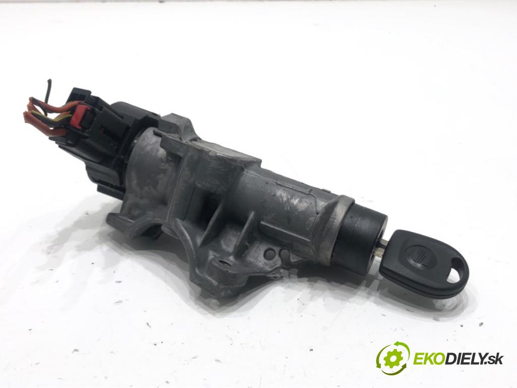 SEAT IBIZA IV liftback 2011 63 kW 1.4 1390 spinačka 6R0905851D (Spínacia skrinka)