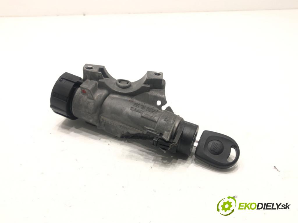 SEAT IBIZA IV liftback 2011 63 kW 1.4 1390 spinačka 6R0905851D (Spínacia skrinka)