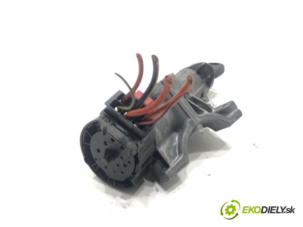 SEAT IBIZA IV liftback 2011 63 kW 1.4 1390 spinačka 6R0905851D (Spínacia skrinka)