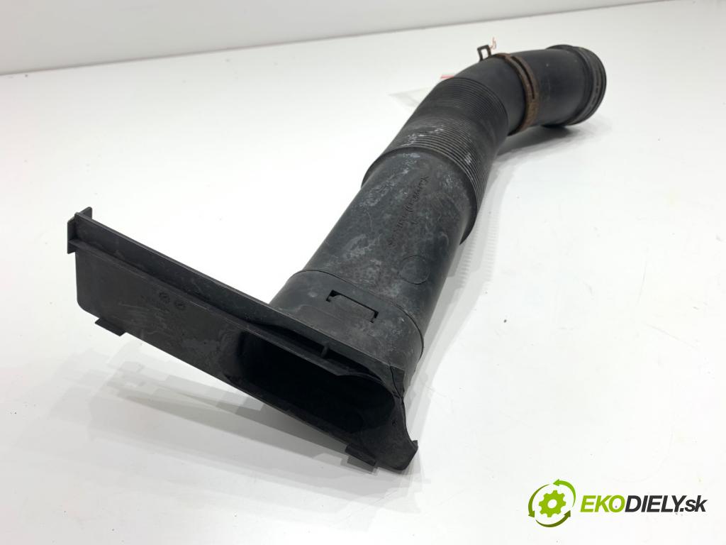 SEAT IBIZA IV liftback 2011 63 kW 1.4 1390 Rúra vzduchu