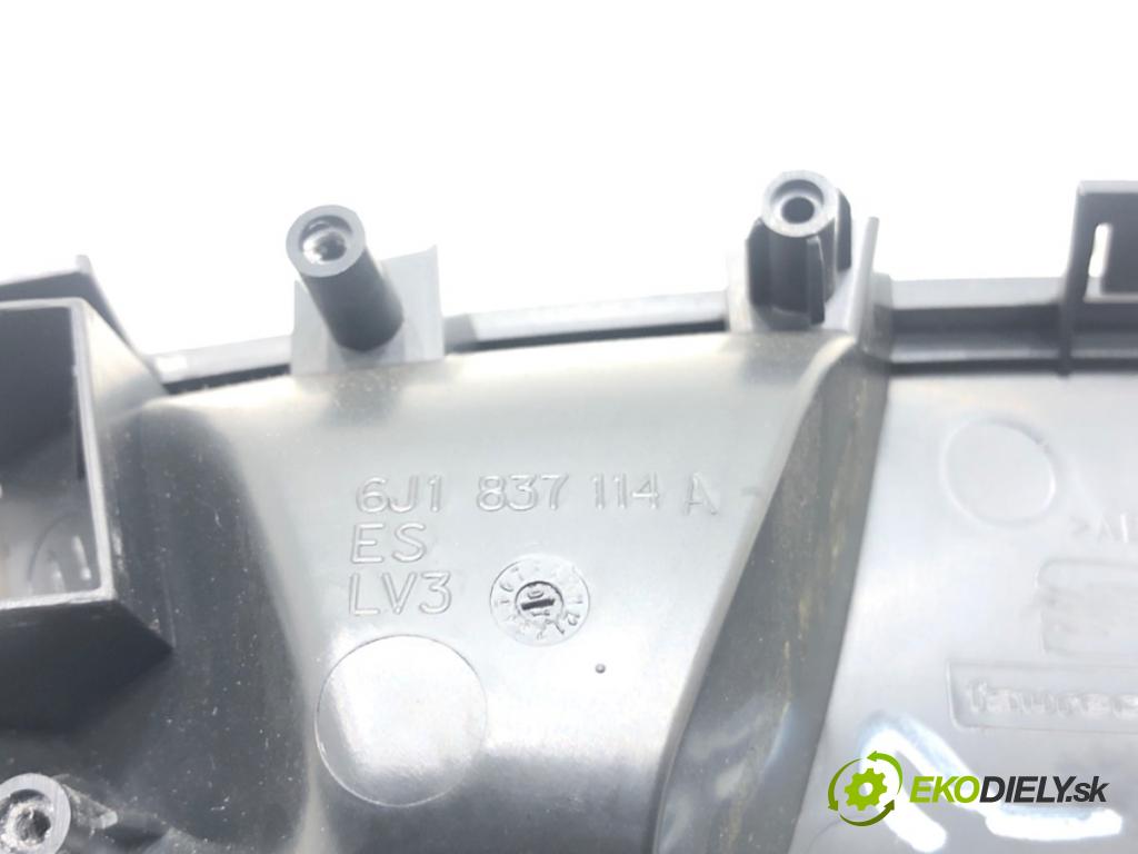 SEAT IBIZA IV liftback 2011 63 kW 1.4 1390 Kľučka vnútorná pravy predný 6J1837114A