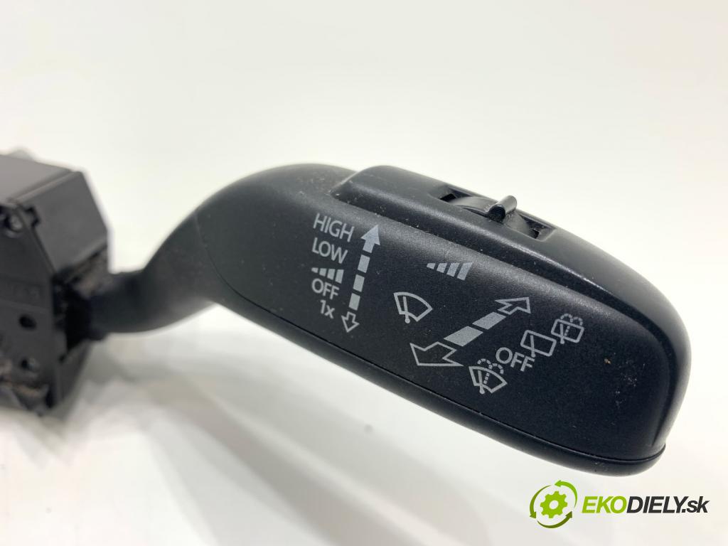 SEAT IBIZA IV liftback 2011 63 kW 1.4 1390 Prepínač kombinovaný 7H0953503GH (Prepínacie páčky pod volantom)