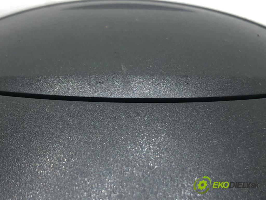 SEAT IBIZA IV liftback 2011 63 kW 1.4 1390 Mriežky kúrenia predný stredna