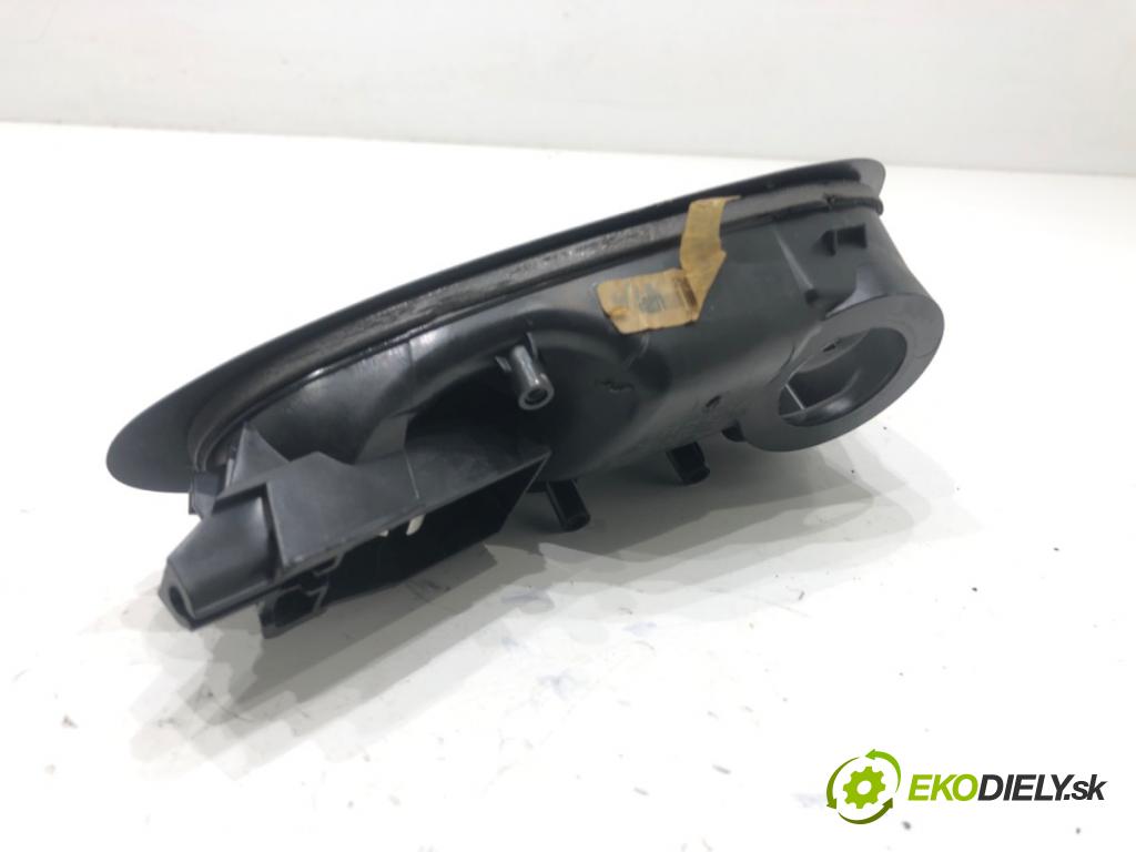 SEAT IBIZA IV liftback 2011 63 kW 1.4 1390 Kľučka vnútorná ľavy predný 6J1837113A
