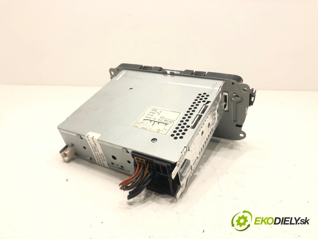 SEAT IBIZA IV liftback 2011 63 kW 1.4 1390 RADIO 6J1035153G (Audio zariadenie)