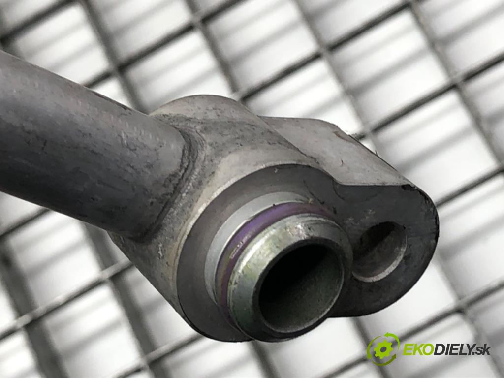 SEAT IBIZA IV liftback 2011 63 kW 1.4 1390 rúrka klimatizace 6R1820743D (Trubka klimatizace)