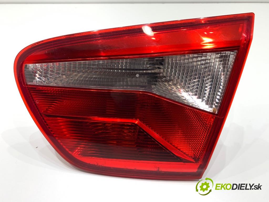 SEAT IBIZA IV liftback 2011 63 kW 1.4 1390 Svetlo zad pravá vnútorná  (Kľučka dverí ostatné)