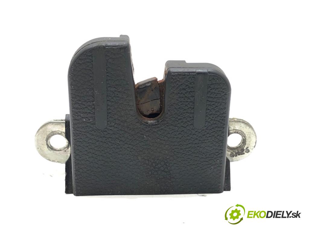 VW GOLF V liftback 2004 77 kW 1.9 TDI 1896 zámok dverí zad 1K6827505B