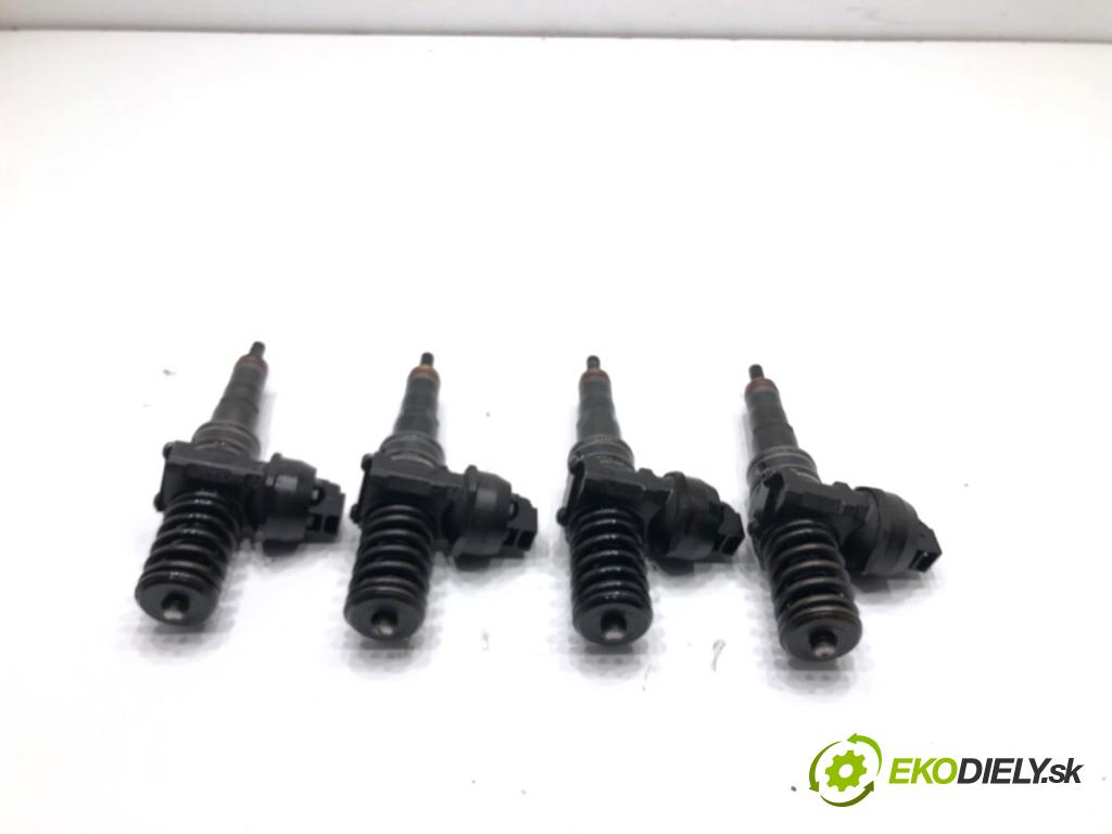 VW GOLF V liftback 2004 77 kW 1.9 TDI 1896 vstrekovače 038130073AG 0414720215