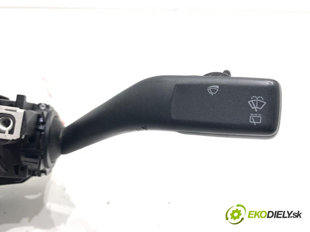 VW GOLF V liftback 2004 77 kW 1.9 TDI 1896 Prepínač kombinovaný 1K0953503E (Prepínacie páčky pod volantom)