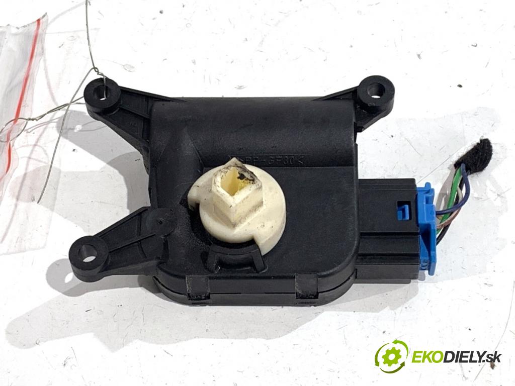 VW GOLF V liftback 2004 77 kW 1.9 TDI 1896 Motor kúrenia 1K1907511G 0132801338