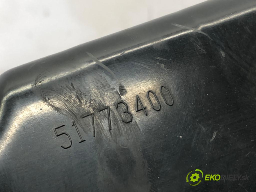 FIAT LINEA sedan 2012 57 kW 1.4 1368 Obal filtra vzduchu 51773400 (Obal vzduchového filtra)