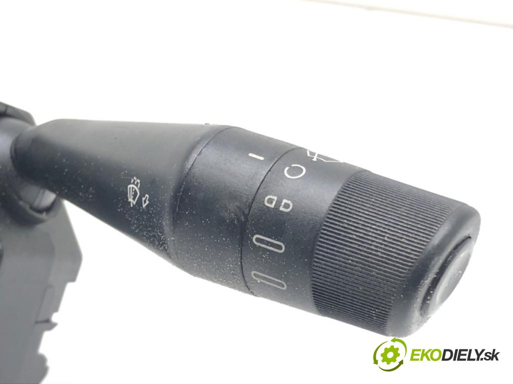 FIAT LINEA sedan 2012 57 kW 1.4 1368 Prepínač kombinovaný  (Prepínacie páčky pod volantom)