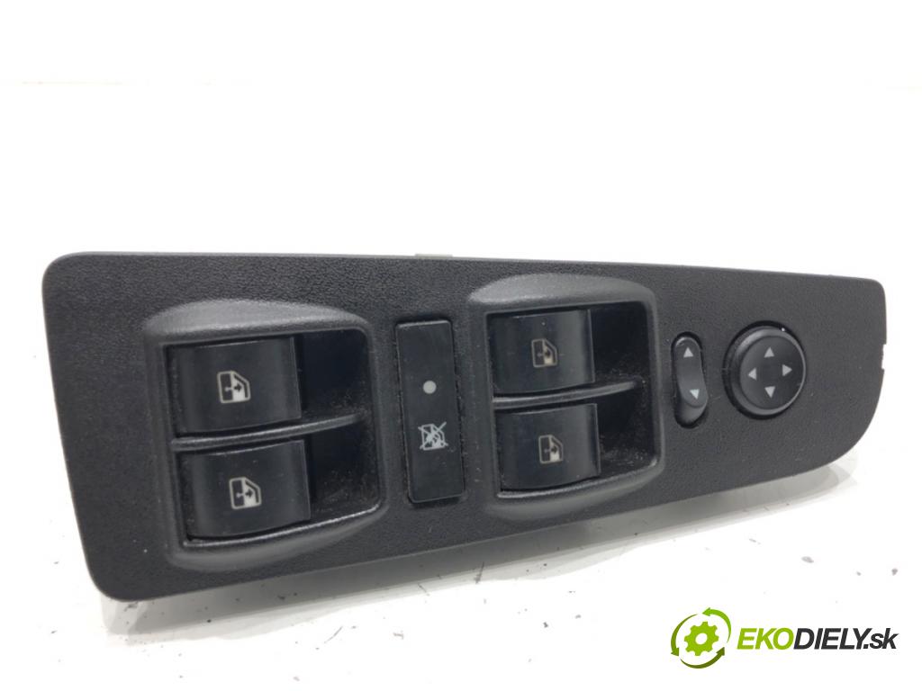 FIAT LINEA sedan 2012 57 kW 1.4 1368 Prepínač okien 7354423320 (Prepínacie páčky pod volantom)