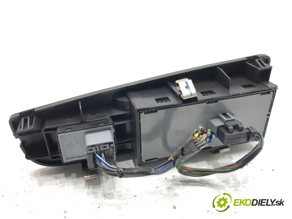 FIAT LINEA sedan 2012 57 kW 1.4 1368 Prepínač okien 7354423320 (Prepínacie páčky pod volantom)