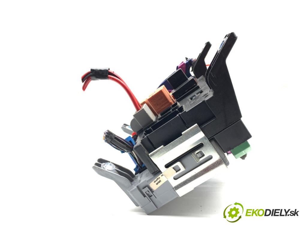 FIAT LINEA sedan 2012 57 kW 1.4 1368 modul BSI 51902218 (Pojistková skříňka)