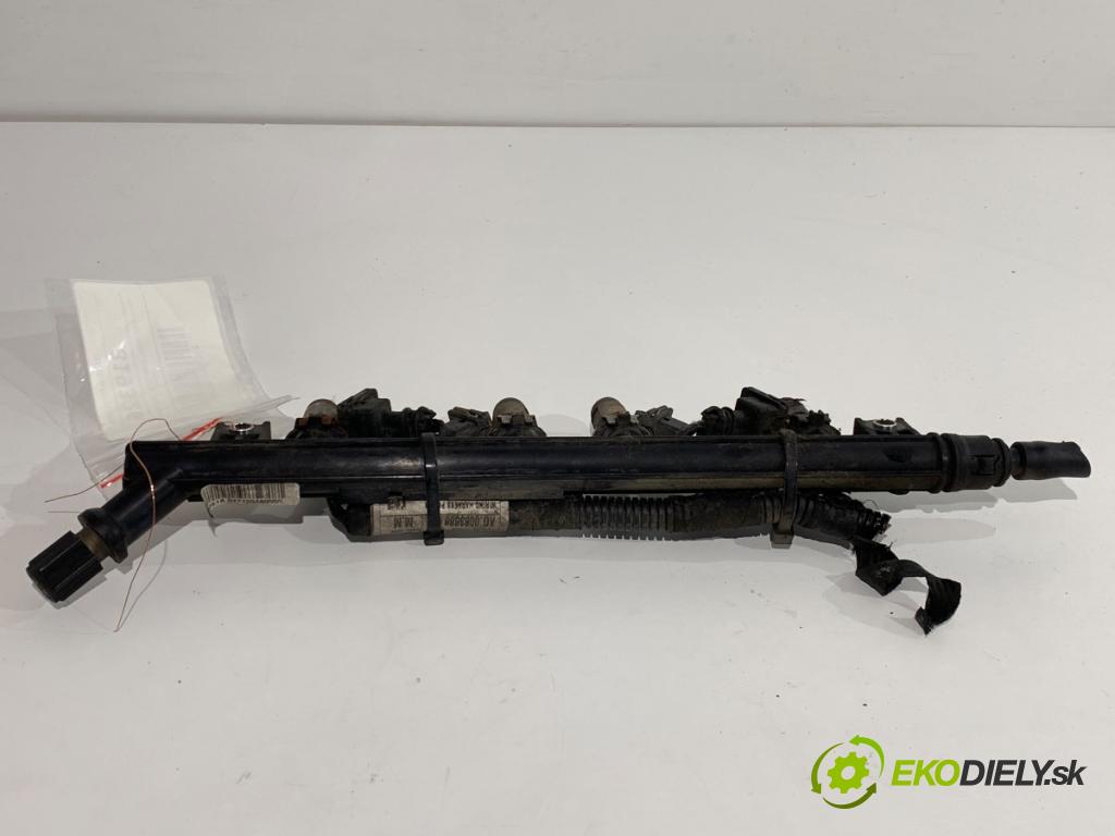 FIAT LINEA sedan 2012 57 kW 1.4 1368 Lišta vstrekovacia CB261B (Vstrekovacia lišta)