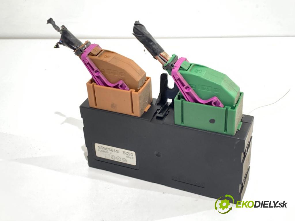 FIAT LINEA sedan 2012 57 kW 1.4 1368 Modul komfortu 51839855 (Modul komfortu)