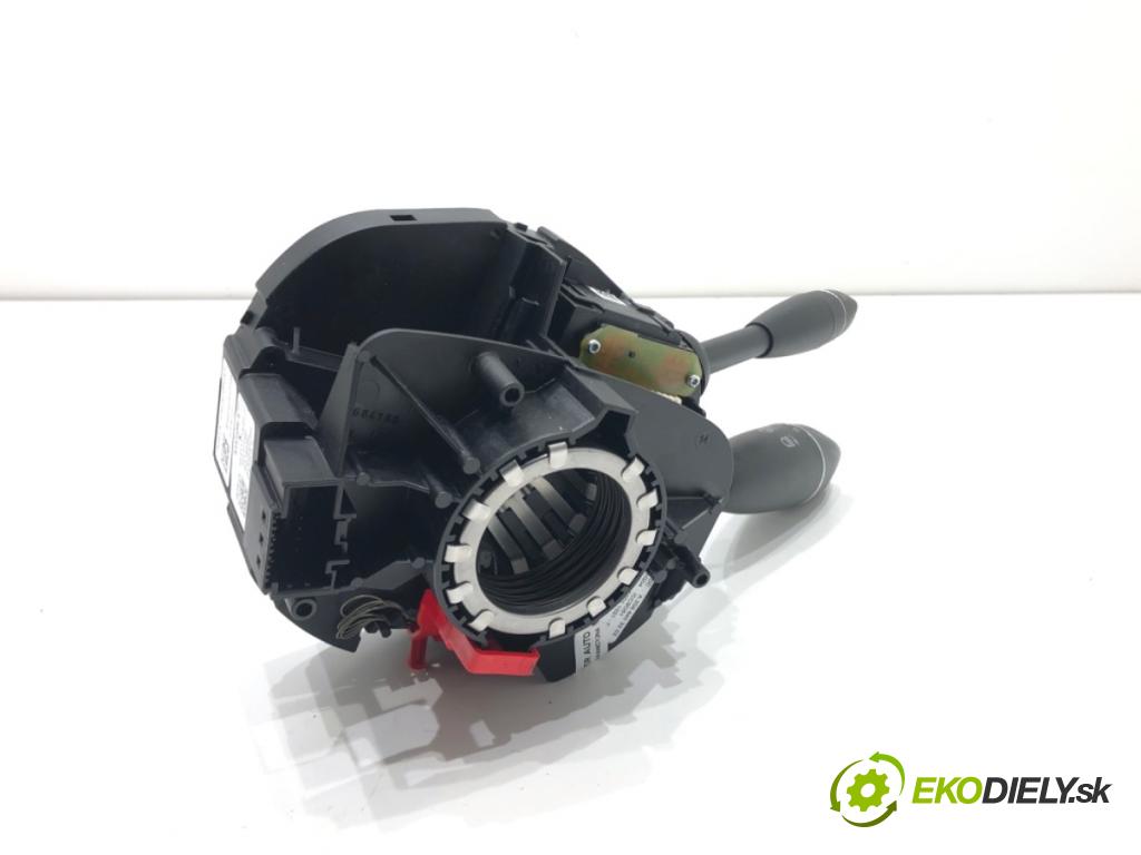 MERCEDES-BENZ X204 SUV 2010 125 kW 220 CDI (204.902) 2143 Prepínač kombinovaný A2044403202 (Prepínacie páčky pod volantom)