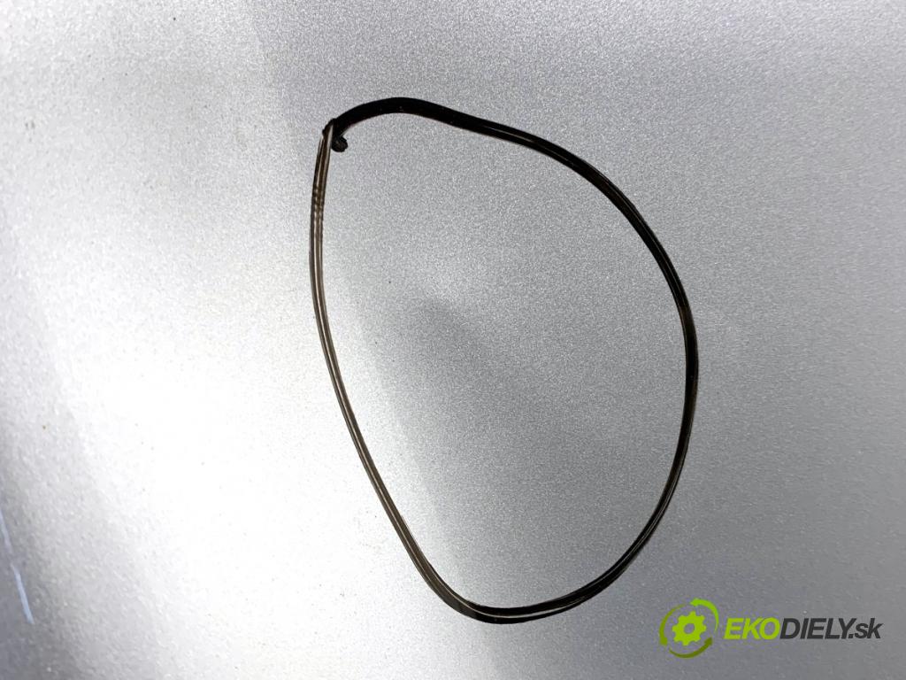 MERCEDES-BENZ X204 SUV 2010 125 kW 220 CDI (204.902) 2143 kapota  (Kapota)