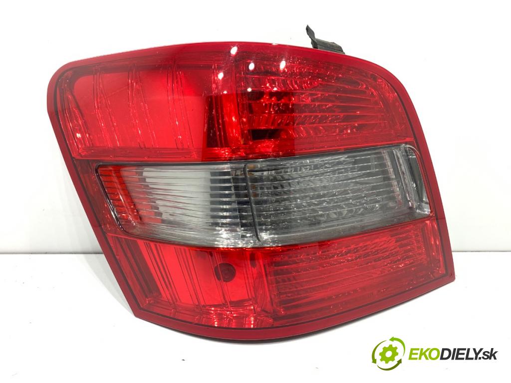 MERCEDES-BENZ X204 SUV 2010 125 kW 220 CDI (204.902) 2143 Svetlo ľavy zad 2048201364