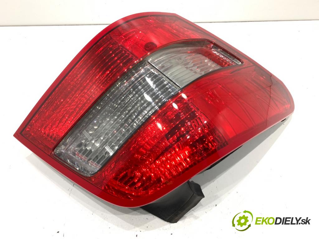 MERCEDES-BENZ X204 SUV 2010 125 kW 220 CDI (204.902) 2143 Svetlo ľavy zad 2048201364
