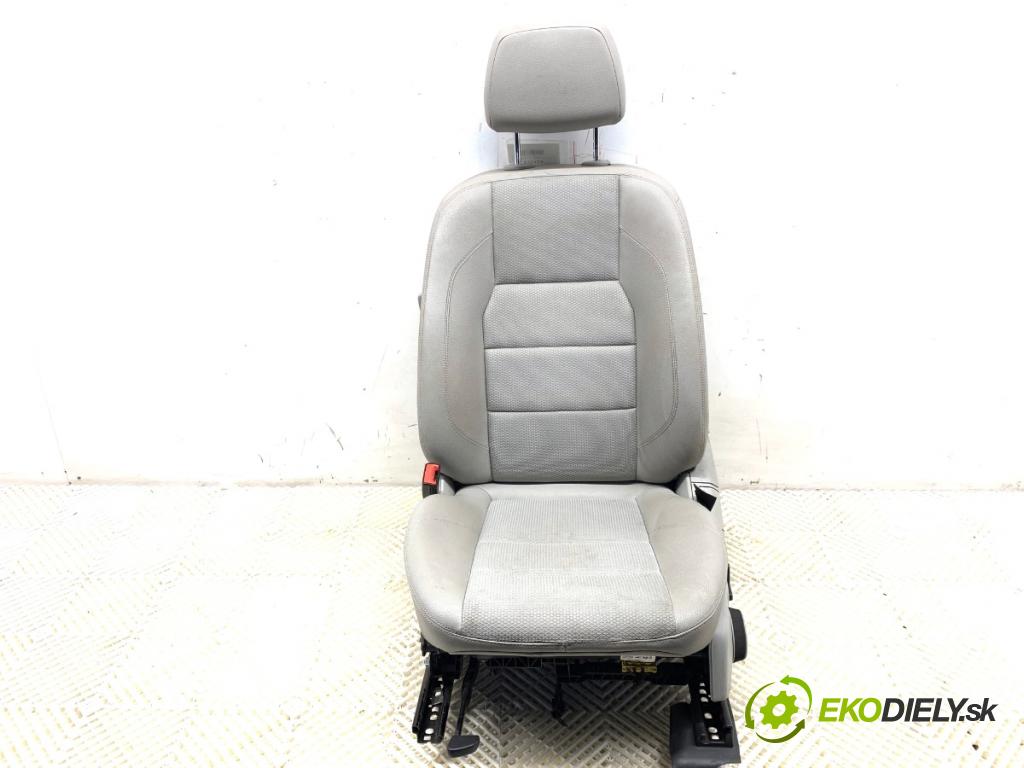 MERCEDES-BENZ X204 SUV 2010 125 kW 220 CDI (204.902) 2143 Sedadlo ľavy predný 