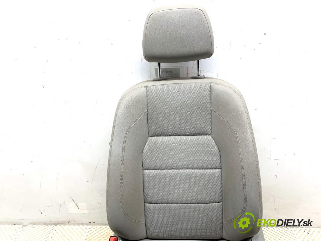 MERCEDES-BENZ X204 SUV 2010 125 kW 220 CDI (204.902) 2143 Sedadlo ľavy predný