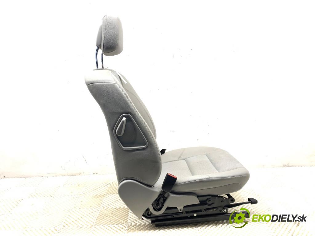 MERCEDES-BENZ X204 SUV 2010 125 kW 220 CDI (204.902) 2143 Sedadlo ľavy predný