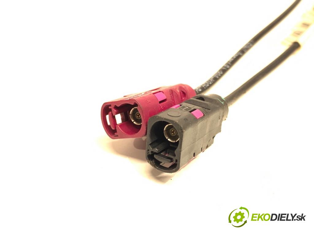 MERCEDES-BENZ X204 SUV 2010 125 kW 220 CDI (204.902) 2143 ANTENA 2048207075