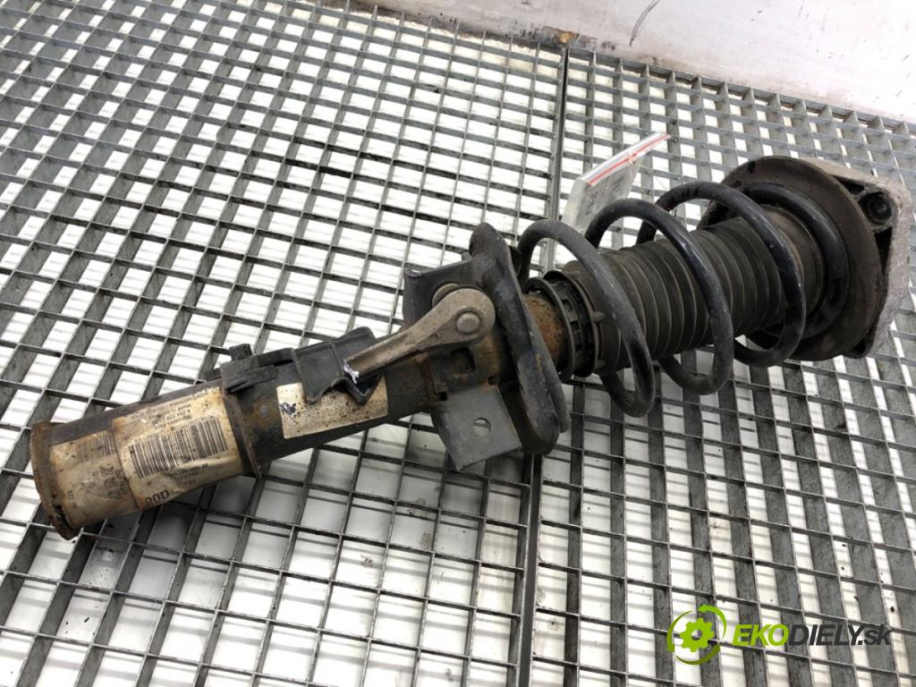 MERCEDES-BENZ X204 SUV 2010 125 kW 220 CDI (204.902) 2143 tlumič pravý přední část ZE A2043202738