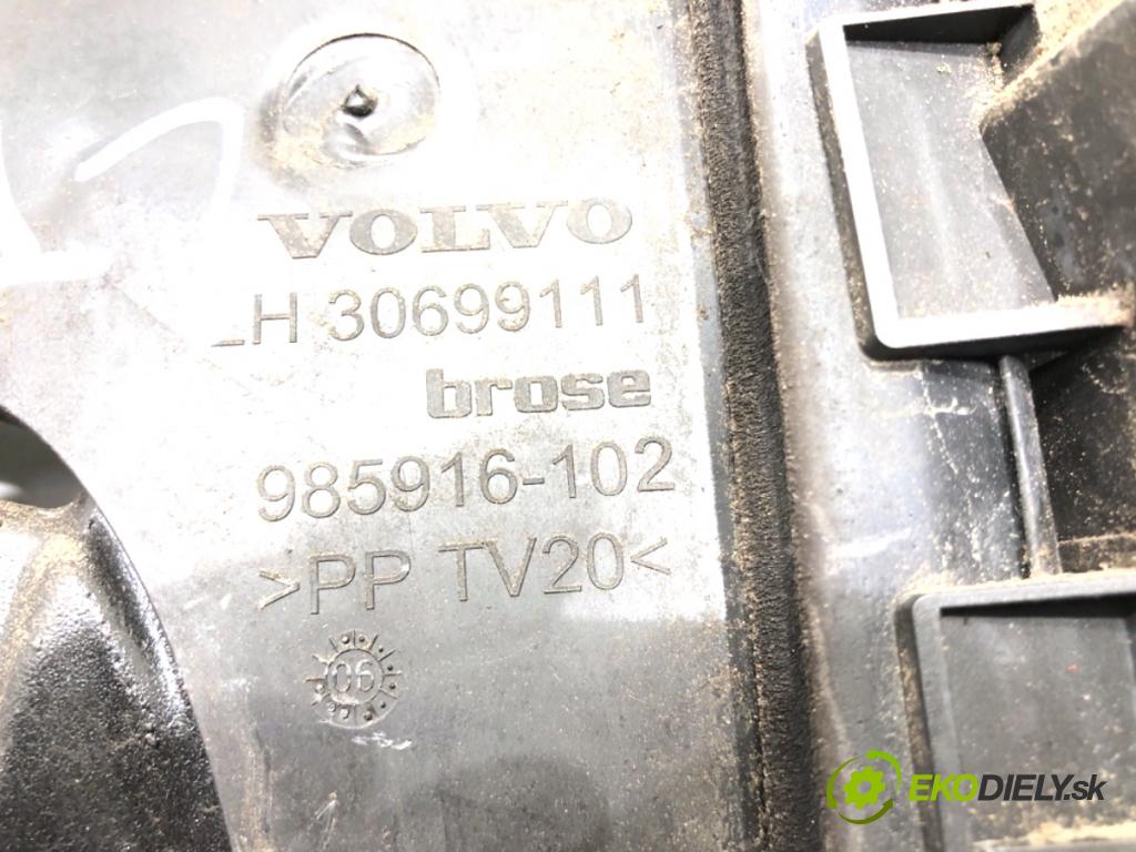 VOLVO V50 Kombi 2006 100 kW 2.0 D 1998 zámok Dvere ľavy zad 30699111
