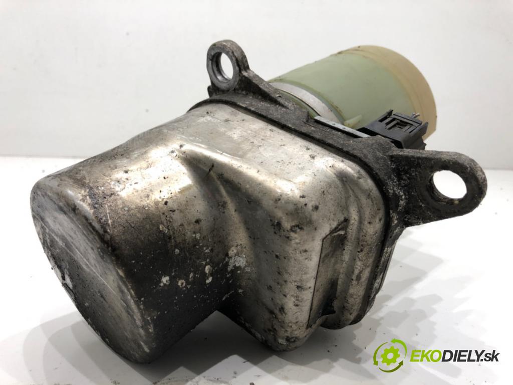 VOLVO V50 Kombi 2006 100 kW 2.0 D 1998 Pumpa servočerpadlo 5N51-3K514-AD (Servočerpadlo)