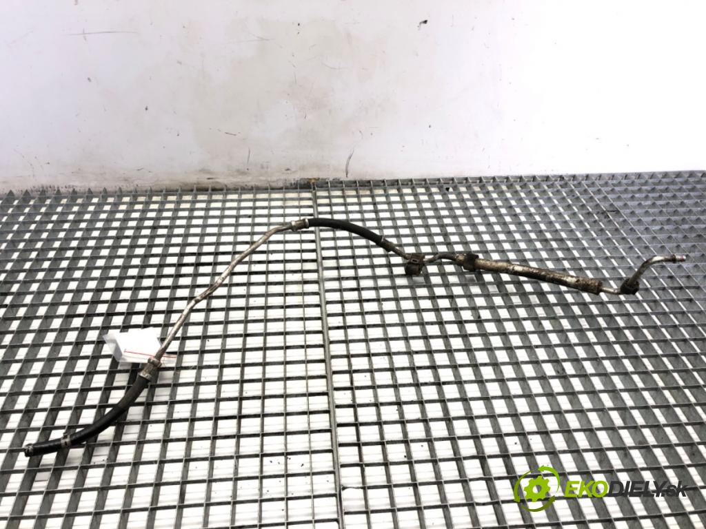 VOLVO V50 Kombi 2006 100 kW 2.0 D 1998 hadica servočerpadlo  (Rúrka servočerpadla)