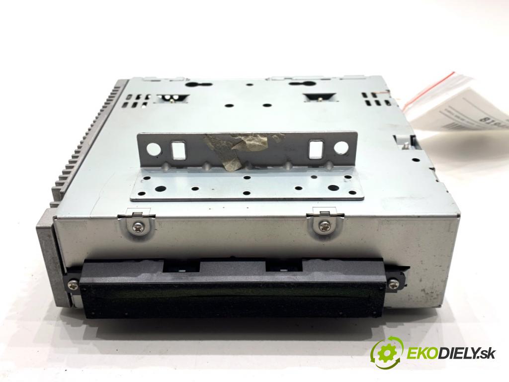 VOLVO V50 Kombi 2006 100 kW 2.0 D 1998 RADIO 30732851 (Audio zariadenie)