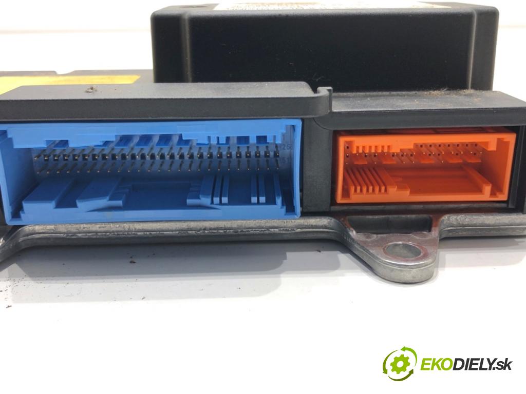 VOLVO V50 Kombi 2006 100 kW 2.0 D 1998 senzor airbag 30773401 (Snímač)