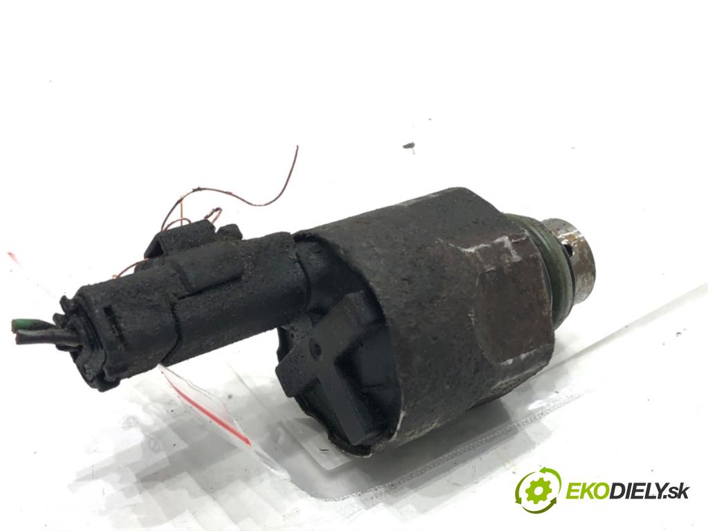 VOLVO V50 Kombi 2006 100 kW 2.0 D 1998 Regulátor tlaku paliva  (Palivový systém ostatné)