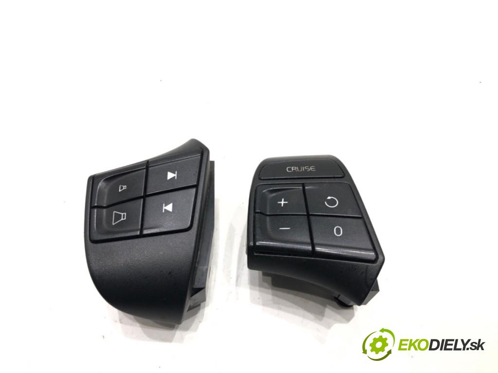 VOLVO V50 Kombi 2006 100 kW 2.0 D 1998 SPÍNAČE: volantu 30739638 30739641