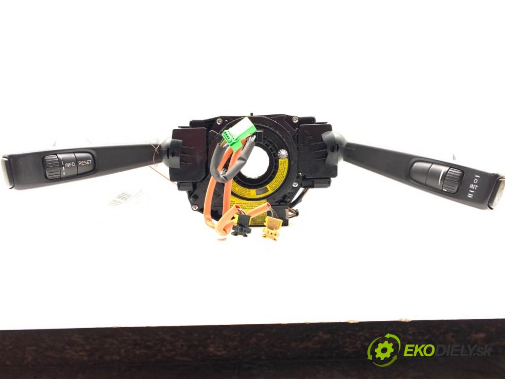 VOLVO V50 Kombi 2006 100 kW 2.0 D 1998 Prepínač kombinovaný P30772250 (Prepínacie páčky pod volantom)