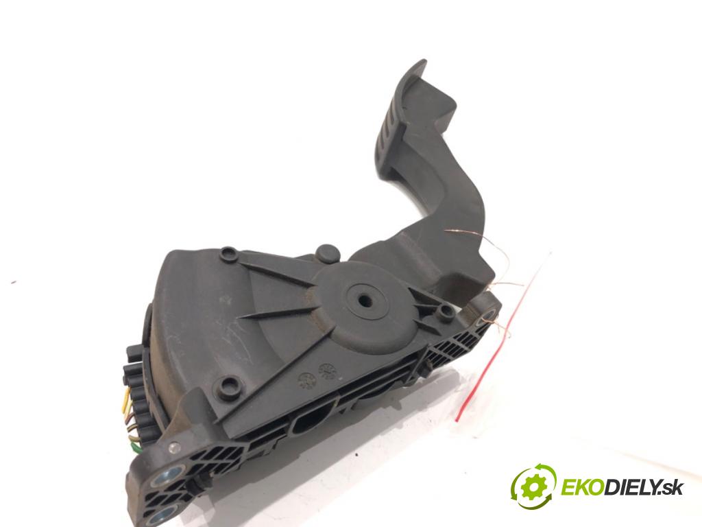 VOLVO V50 Kombi 2006 100 kW 2.0 D 1998 Potenciometer plynu 4M51-9F836-AH (Potenciometer plynového pedálu)